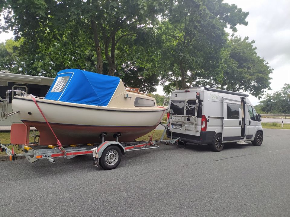 LM 16; Kajütboot; Boot; Motorboot in Berlin