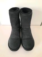 UGG Gr.38 Schwarz Uggs Fellschuhe Fellpuschen Schleswig-Holstein - Bargteheide Vorschau