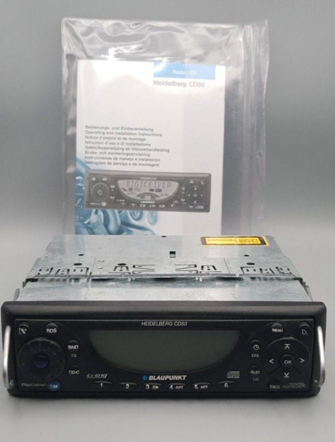 Blaupunkt Radio Heidelberg CD 50, mit Rahmen, Entriegelung in Hamburg