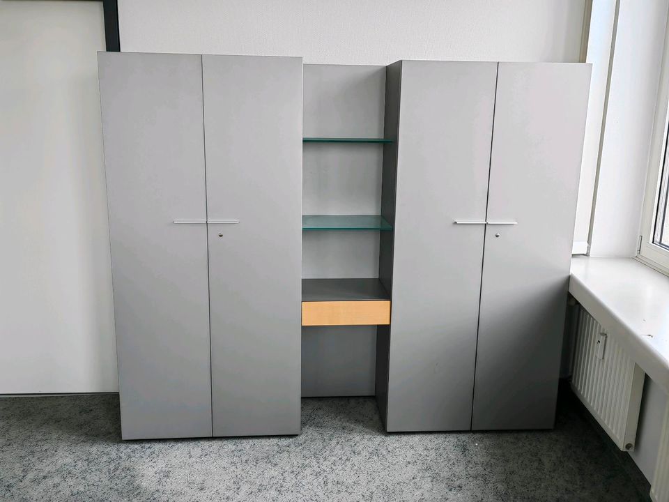 Aktenschränke Bücherschranke Wäsche Schrank Regal in Neubrandenburg