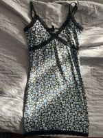 enges Sommer kleid mit Blumen Wandsbek - Hamburg Volksdorf Vorschau