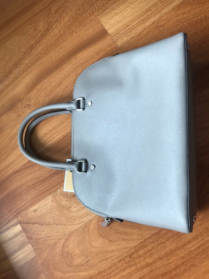 Michael Kors Cindy Pearly Grey Dome Satchel Leather Tasche in Frankfurt am Main