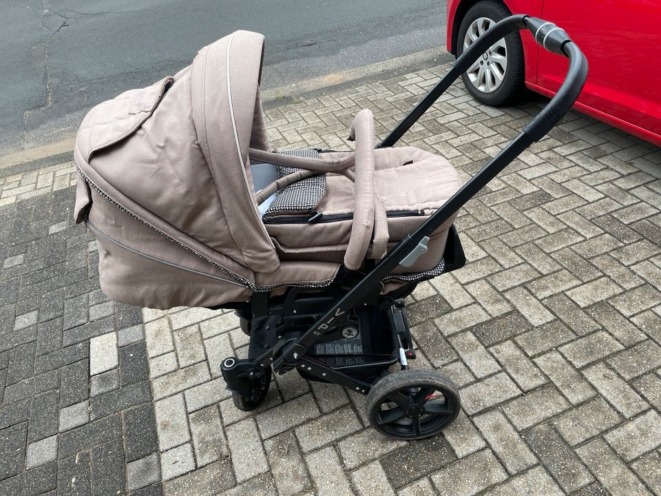 Hartan VIP GT Kombi-Kinderwagen in Beige in Neuss