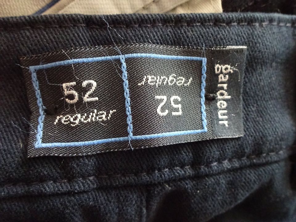 Gardeur sport Jeanshose dunkelblau Größe 52 98 % Baumwolle NEU in Uersfeld