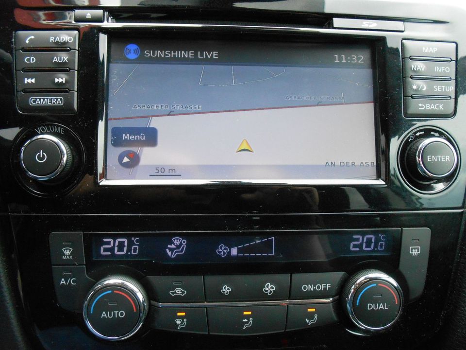 Nissan Qashqai 360°*Navigation*Allwetter*Panodach* in Schmalkalden