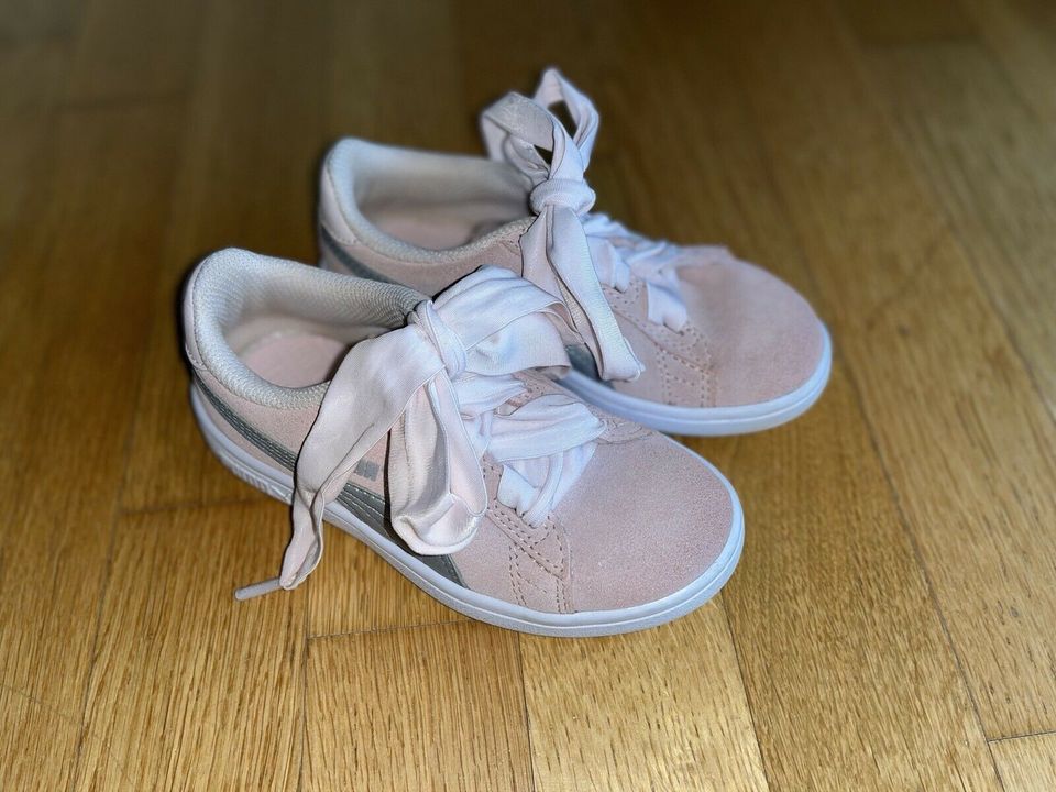 Rosa Puma Wildleder Sneaker, Gr.29, dicke Schnürsenkel in Stuttgart -  Möhringen | Gebrauchte Kinderschuhe Größe 29 kaufen | eBay Kleinanzeigen  ist jetzt Kleinanzeigen