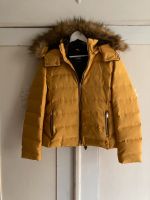 Gr. L/XL Zara Daunenjacke Puffer Jacket Senfgelb gold Kunstfell Berlin - Wilmersdorf Vorschau