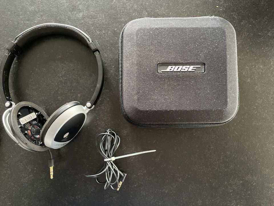 Bose on ear Kopfhörer in Bad Vilbel