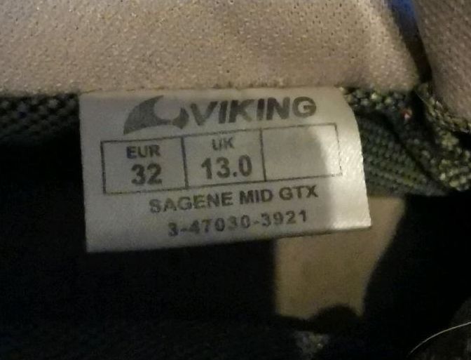 Viking Schuhe Mädchen Größe 32 in Jengen