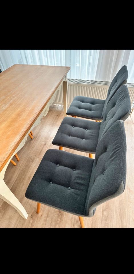 Esstisch mit 6 Stühlen in Hagen