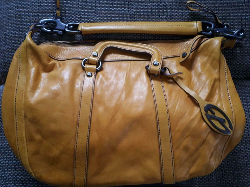 Francesco Biasia Handtasche senfgelb neu in Grimma