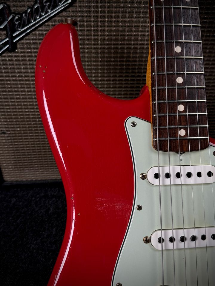 2013 Fender 60 Strat Fiesta Red over Sunburst Relic in Kiefersfelden