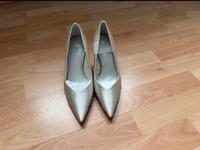 Dune London Ivory Satin Pumps 35,5-36 Hochzeit Brautschuhe Spitze Innenstadt - Köln Altstadt Vorschau