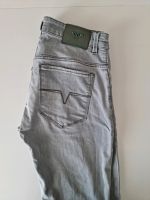 Jeans von Joop in hellgrau W31/L32 Slim Fit Bayern - Germering Vorschau