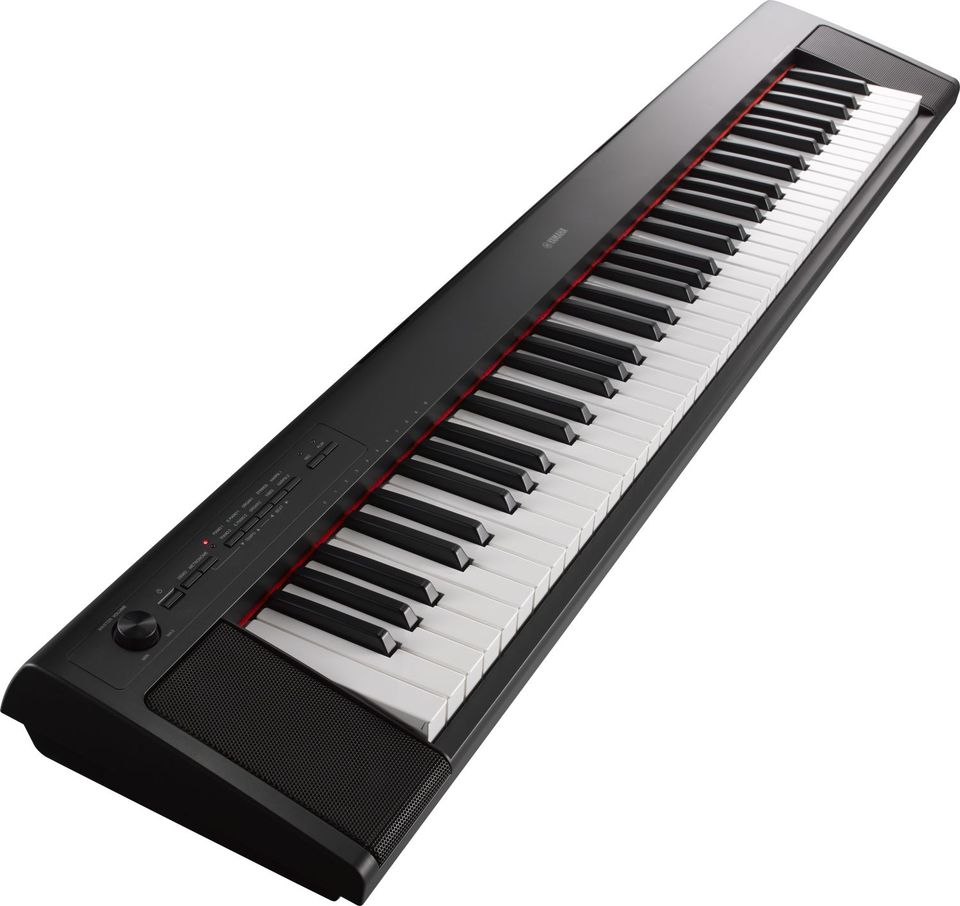 Yamaha NP-32 Schwarz Piaggero Keyboard -NEU- in Brilon