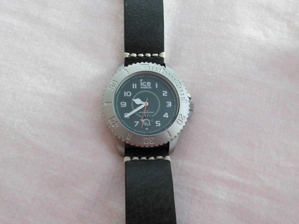Ice-Watch Armbanduhr für Herren * wie neu * NP: 149€ in Emmerthal