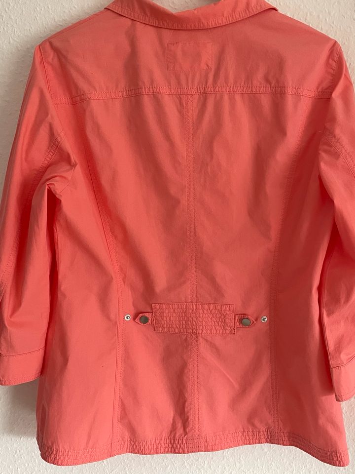 Gerry Weber Sommerjacke Leichte Jacke Baumwolle Gr.40 Korallenrot in Schorndorf