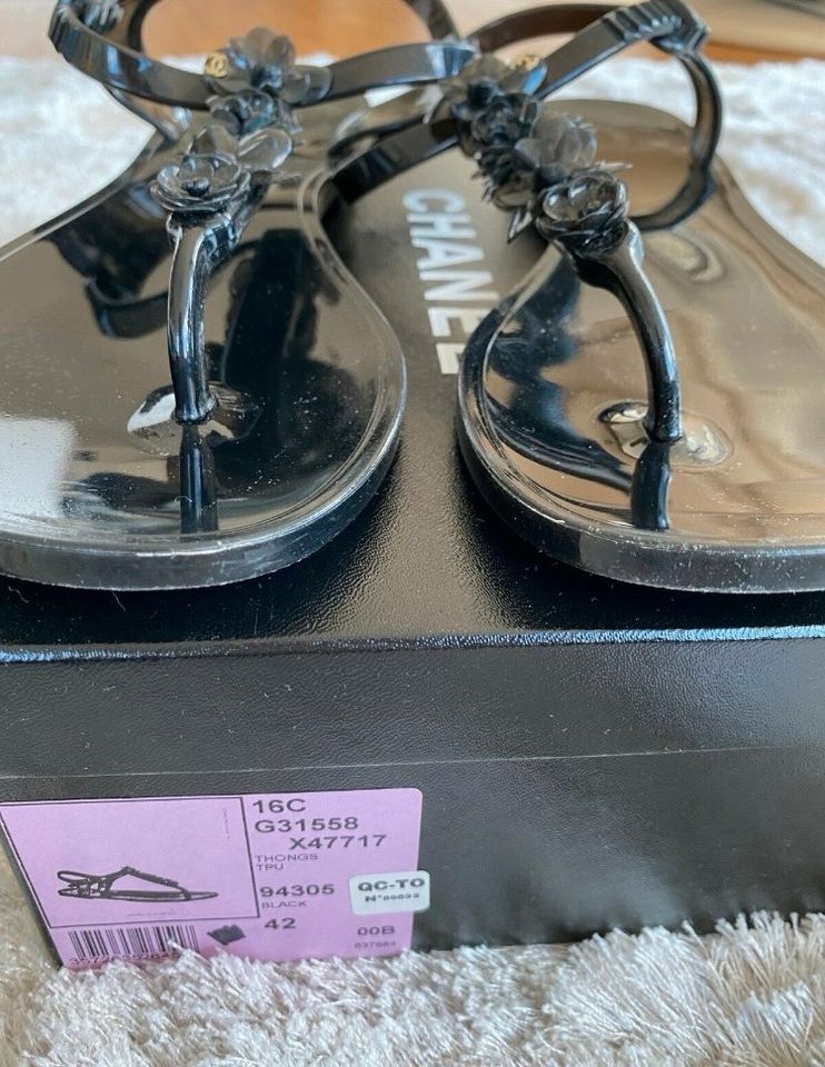 Reserviert: Chanel Jelly Sandalen Gr. 42 Box Staubbeutel Rechnung in München