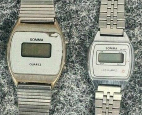 2x VINTAGE LCD DIGITAL UHR ARMBAND RUHLA LC QUARZ SOMMA QUARTZ DD in Berlin