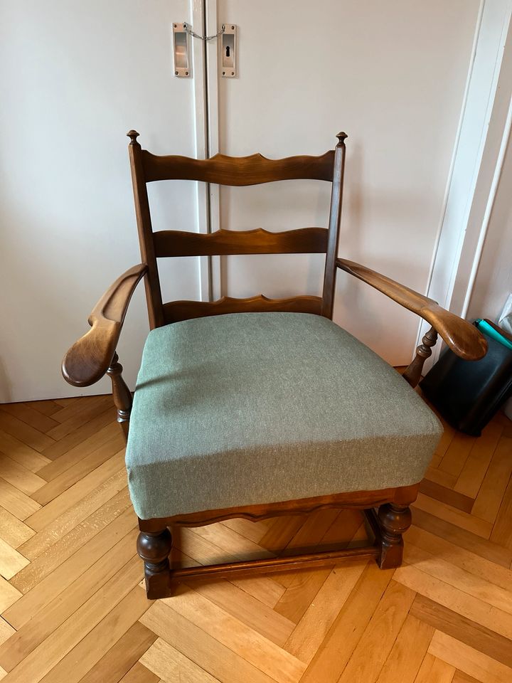 Sessel Vintage Deko grün Sitzmöbel Wohnzimmer Möbel in Celle