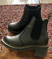 Dr. Martens Cadence Chelsea Boots Gr. 38 NEU Blockabsatz 5 cm Saarland - Wallerfangen Vorschau