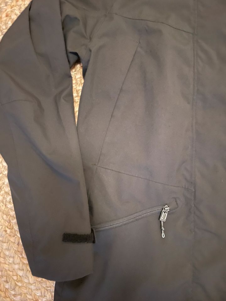 Didriksons Parka Ilma, schwarz, neuwertig - Gr. 42 in Düsseldorf