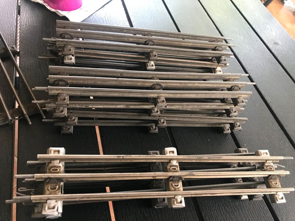 SPUR 0 -E ( 3 Leiter ) Märklin Schienen gerade 28 & 32 cm 5 Stück in Schöneiche bei Berlin
