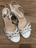 Esprit Absatzsandalen Riemchen Sandalette weis 40 Hessen - Mühlheim am Main Vorschau