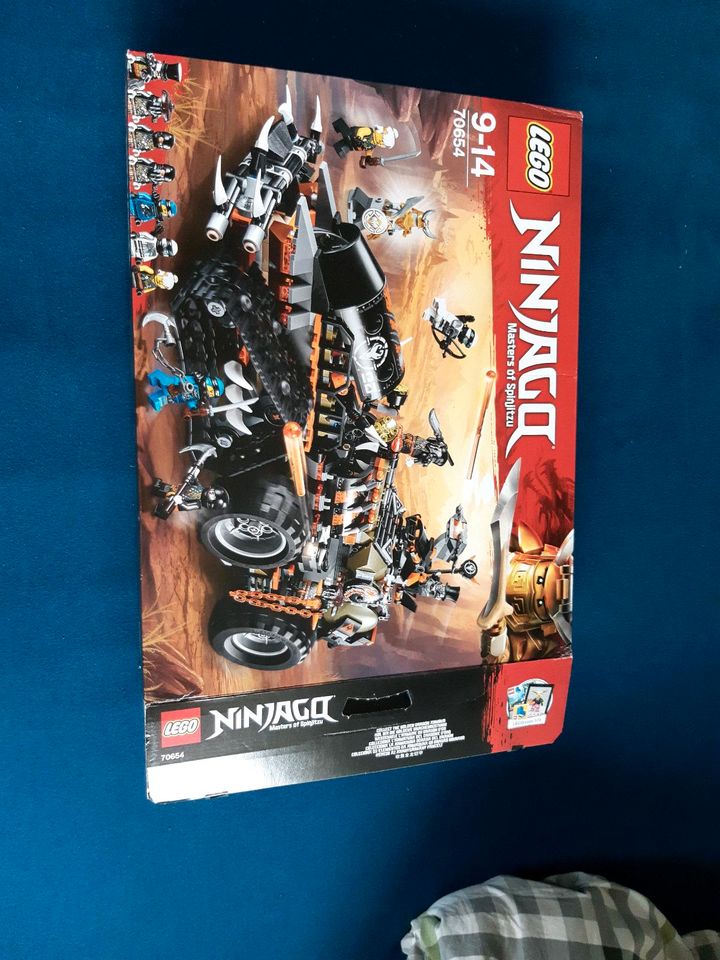 Lego Ninjago Drachenfänger 70654  mit OVP in Sennfeld