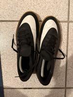 Nike Fußballschuhe Hallenschuhe - Größe 44 Bielefeld - Heepen Vorschau