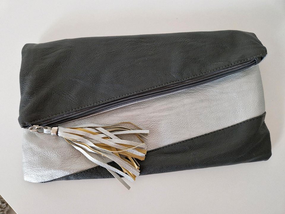 Silber-Graue Clutch in Ingolstadt