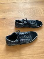 Esprit Sneakers schwarz Stoff Wildleder Gr. 41 Niedersachsen - Sickte Vorschau