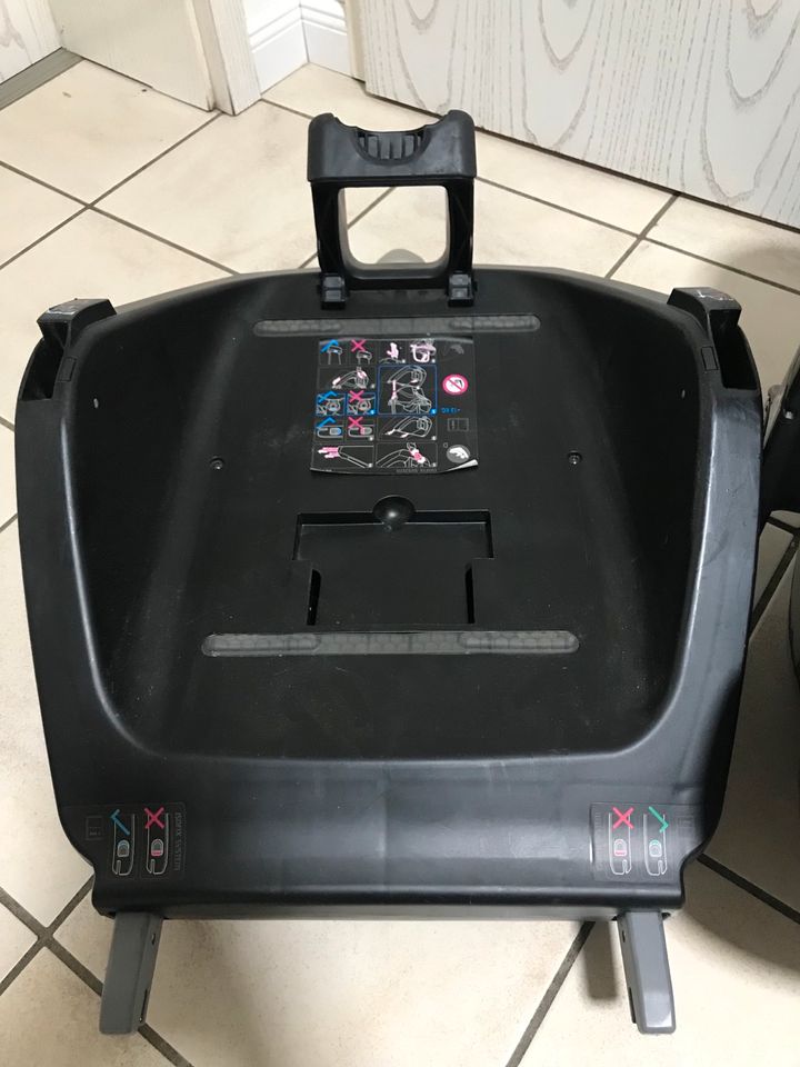 Babyschale inklusive Isofix Concord Air Safe in Norderstedt