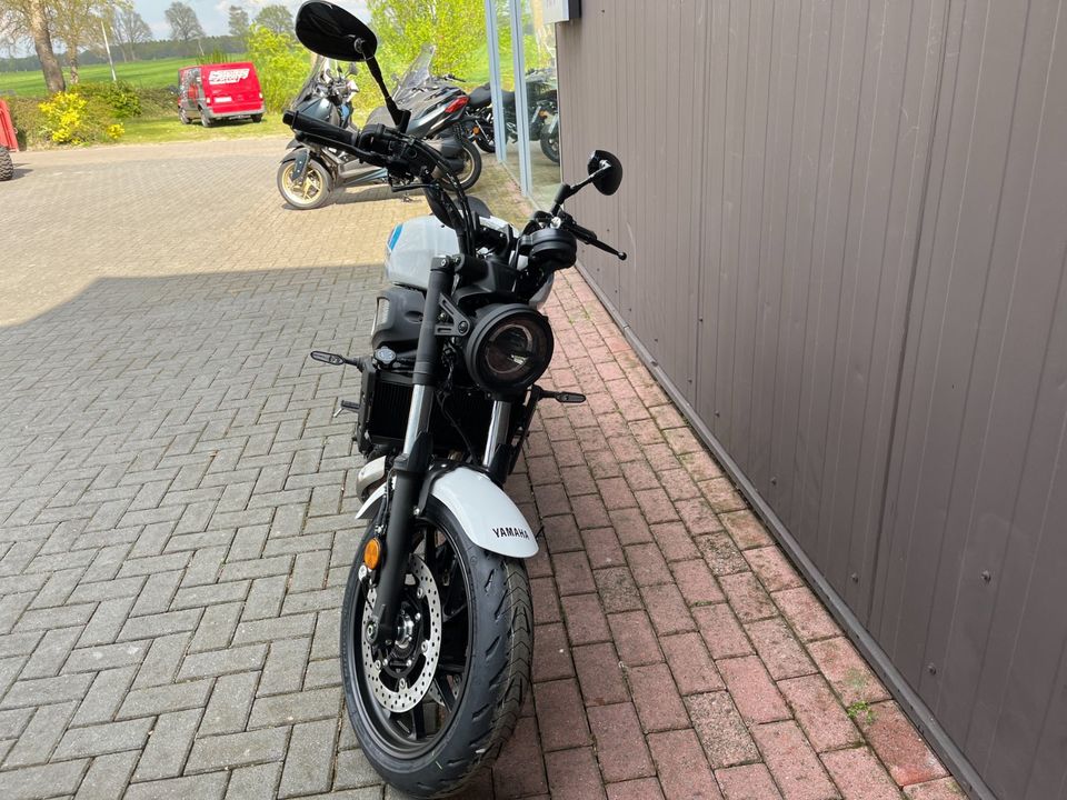 Yamaha XSR 700 Mod.23 Aktion Monatl. ab 79€ in Verden