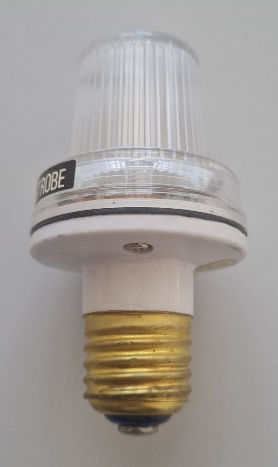 Stroboskop Leuchte E27 Fassung in Dänischenhagen