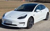 Tesla Model 3 Hinterradantrieb RWD RWD erst 15500km Neuhausen-Nymphenburg - Neuhausen Vorschau