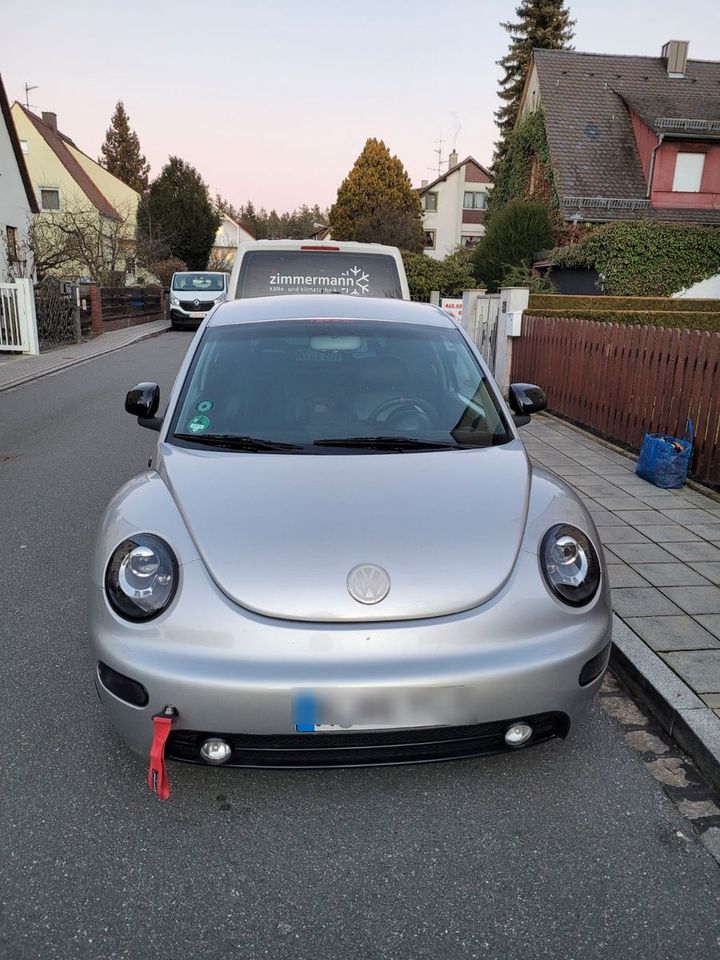 Volkswagen New Beetle 2.0 Standard in Nürnberg (Mittelfr)