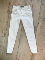 Röhre Jeans von Zara, weiß, Gr. 36 Niedersachsen - Radbruch Vorschau