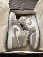 Nike Jordan 1 Mid Linen College Grey Light Bone White 44,5 10,5 Nordrhein-Westfalen - Mülheim (Ruhr) Vorschau