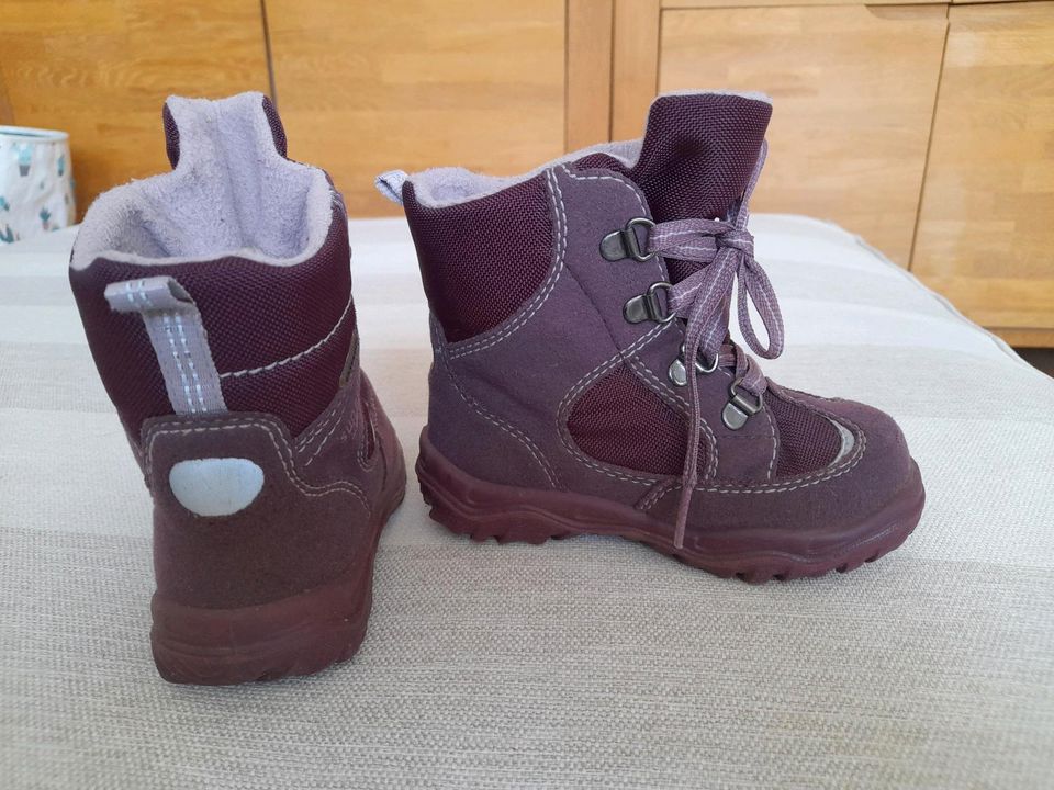 Superfit Winter Stiefel Gr. 24 in Kayhude