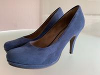 Pumps Tamaris Grösse 40/ 1/2 / Wildleder Hessen - Baunatal Vorschau