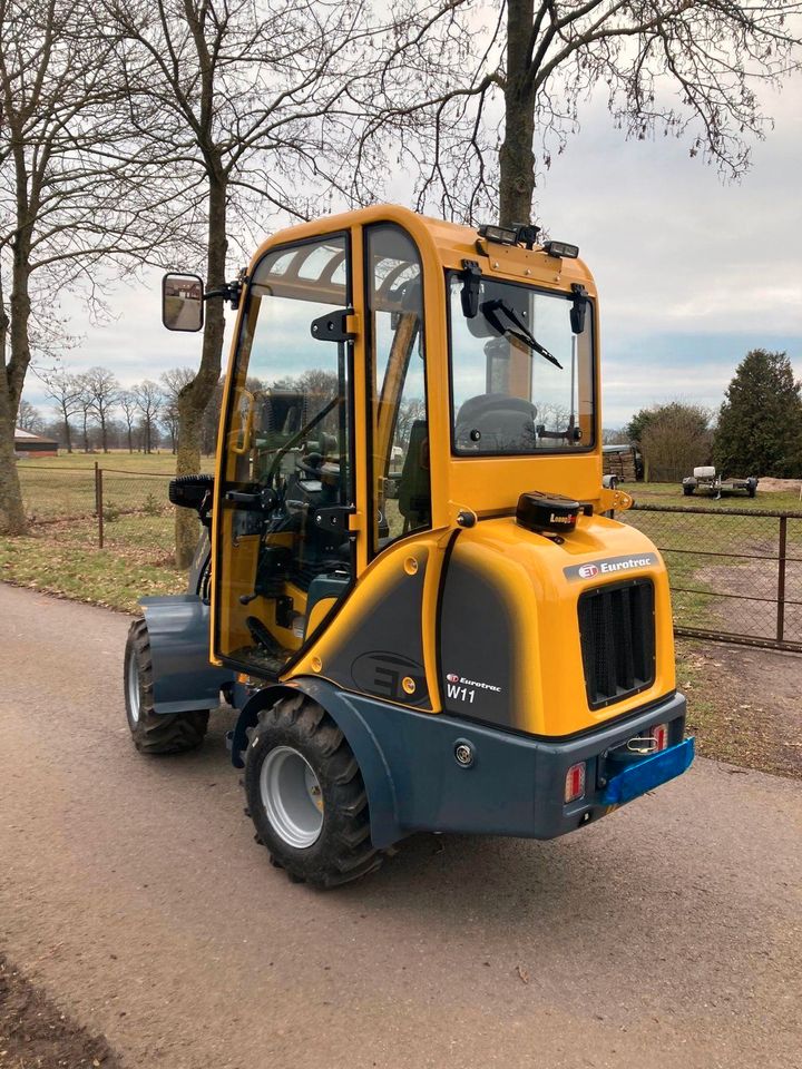 ✅ PRIVAT & GEWERBE FINANZIERUNG ✅ Radlader EUROTRAC W11 Kabine - Hubkraft 1000kg Kipplast 850kg Hubhöhe 285cm - Garantie - Hoflader 26 PS - Kubota Motor - Landwirtschaft Pferdezucht Gartenbau in Heemsen