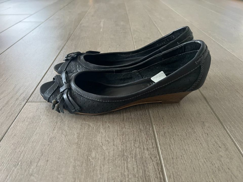 ♥ Schöne sommerliche Schuhe von Görtz in schwarz Gr. 40 ♥ in Rodgau