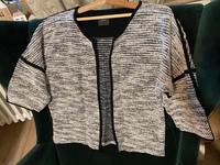 Strickjacke mit Glitzer Fasern Düsseldorf - Garath Vorschau