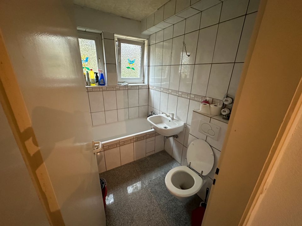 ERSTBEZUG einer frisch SANIERTEN und RENOVIERTEN 3-Zimmer-Wohnung in Kassel