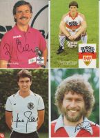 Autogrammkarten ehemaliger Fußballbundesligaspieler o. Autogramme Frankfurt am Main - Ostend Vorschau