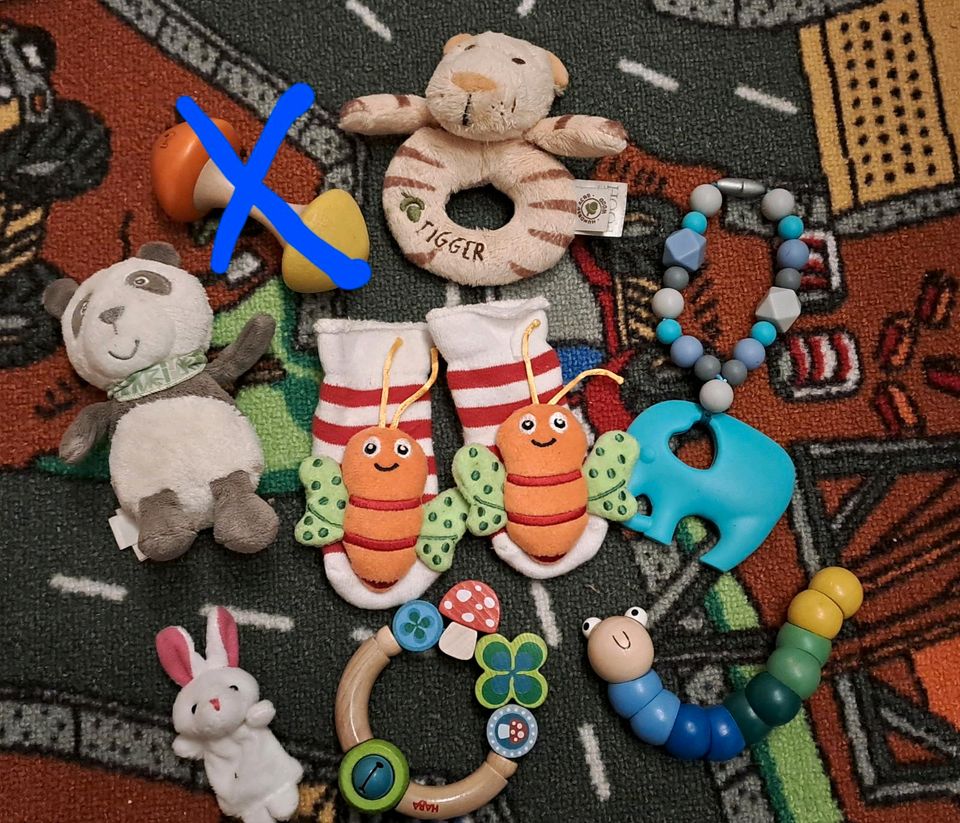 Babyspielzeug zu verschenken in Satow