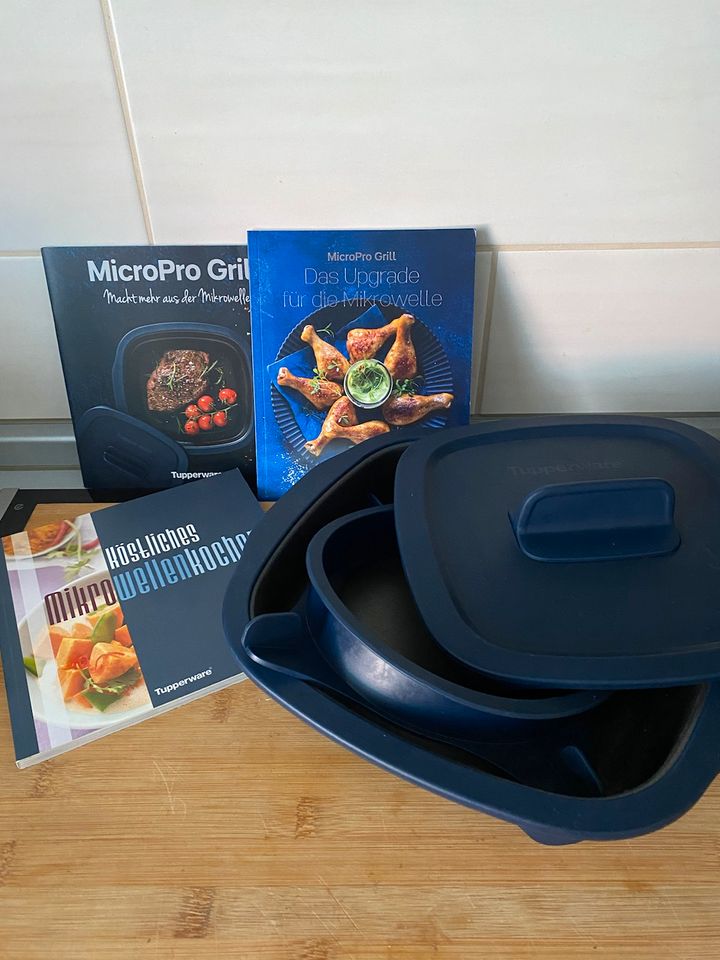 Tupperware Mikrogrill mit Kochbücher in Sömmerda