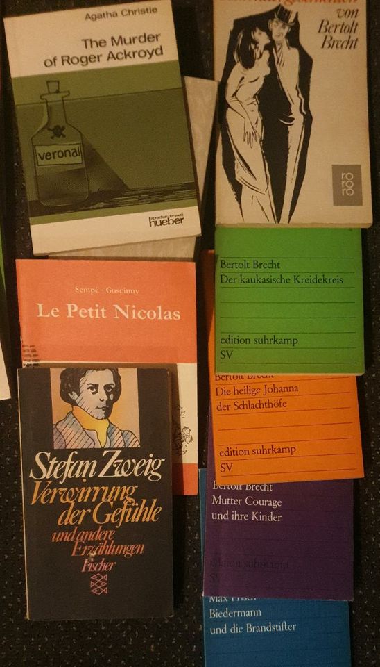 Kafka, Brecht, Schiller, Dürrenmatt ua. Bücher für Gymnasium usw in Varel