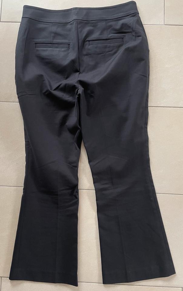 NEU Boden Hose Gr. 40 (14R) schwarz Bund 40 cm Länge 95 cm in Ascheberg
